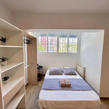 Apartamentos Ribadeo Madrid Exterior photo